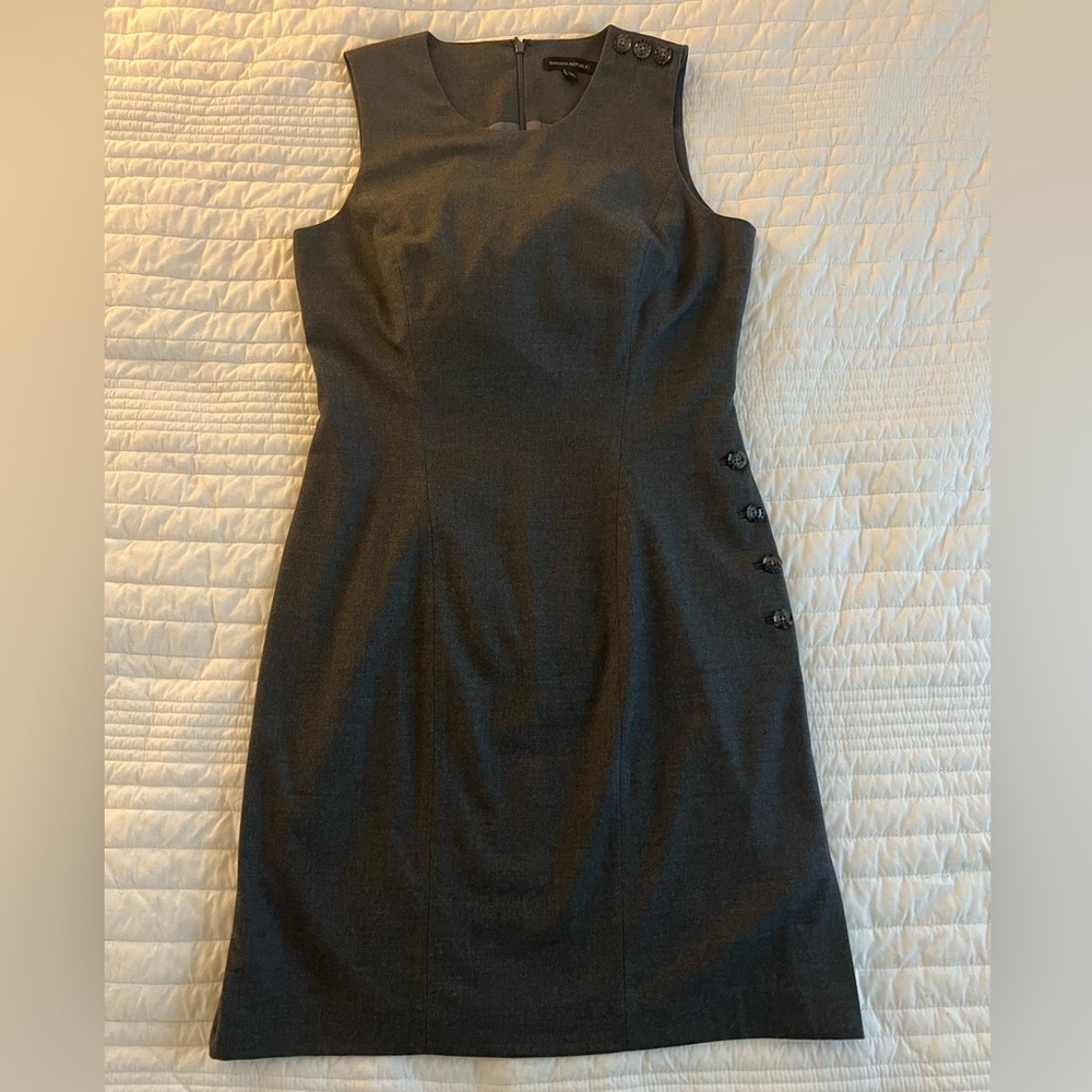 Banana Republic Gray Shift Dress